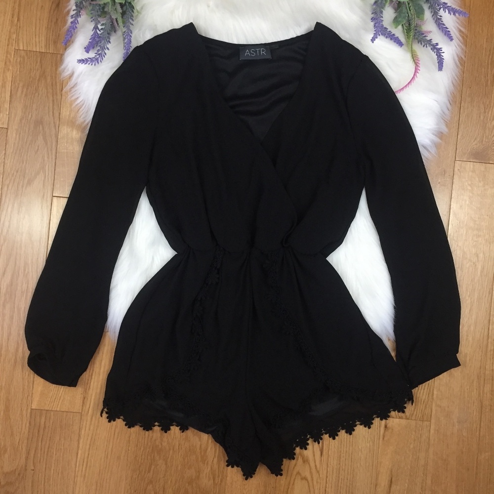 ASTR Lace Trim Black Romper Sheer Long Sleeve XS - Picture 2 of 8
